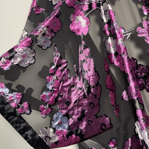 J. Jill | Velvet Burnout Floral Wrap Coverup Whimsigoth Dark Romance One Size - Picture 5 of 6